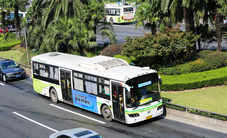 日立空調上海公交車廣告3