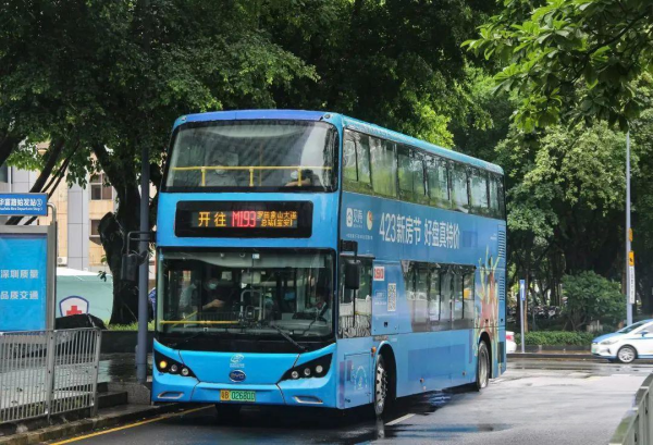 深圳雙層公交車(chē)身廣告價(jià)格？深圳雙層巴士公交線路？雙層巴士高度