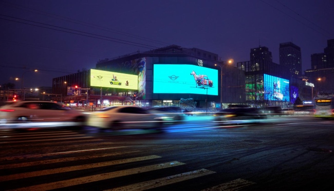 北京朝外THE BOX戶外三屏LED大屏廣告投放，北京商圈LED大屏廣告價格